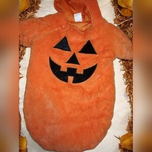 Spirit Halloween Baby Bunting Jack-O' Lantern Costume One-Piece 0-6m NEW